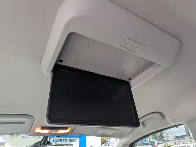 日産 セレナ ハイウェイスター V 福井県 2022(令4)年 6.1万km ダイヤモンドブラック 純正10インチナビ/AM/FM/フルセグ/BT/CD/DVD/全方位カメラ/両側パワースライドドア/11インチフリップダウンモニター/プロパイロット/踏み間違い衝突防止アシスト/クリアランスソナー/BSW/クルーズコントロール/前方ドライブレコーダー/セルスターGPSレーダー/ETC/純正フロアマット/純正16インチAW/LEDヘッドライト/スマートキー