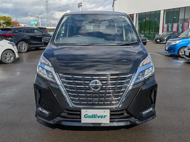 日産 セレナ ハイウェイスター V 福井県 2022(令4)年 6.1万km ダイヤモンドブラック 純正10インチナビ/AM/FM/フルセグ/BT/CD/DVD/全方位カメラ/両側パワースライドドア/11インチフリップダウンモニター/プロパイロット/踏み間違い衝突防止アシスト/クリアランスソナー/BSW/クルーズコントロール/前方ドライブレコーダー/セルスターGPSレーダー/ETC/純正フロアマット/純正16インチAW/LEDヘッドライト/スマートキー