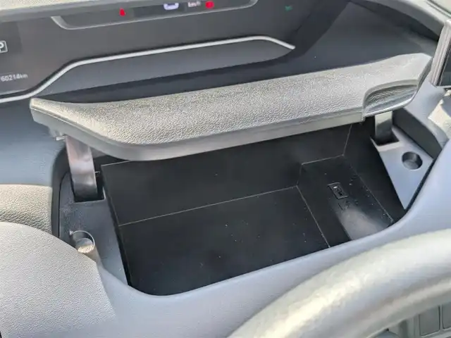 日産 セレナ ハイウェイスター V 福井県 2022(令4)年 6.1万km ダイヤモンドブラック 純正10インチナビ/AM/FM/フルセグ/BT/CD/DVD/全方位カメラ/両側パワースライドドア/11インチフリップダウンモニター/プロパイロット/踏み間違い衝突防止アシスト/クリアランスソナー/BSW/クルーズコントロール/前方ドライブレコーダー/セルスターGPSレーダー/ETC/純正フロアマット/純正16インチAW/LEDヘッドライト/スマートキー