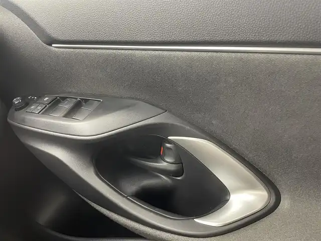 トヨタ ヤリスクロス ハイブリッド G 茨城県 2021(令3)年 6.7万km ブラックマイカ ・純正ディスプレイオーディオ/・Bluetooth/・社外前方ドライブレコーダー/・純正ビルトインＥＴＣ/・電動リアゲート/・クルーズコントロール/・レーンキープアシスト