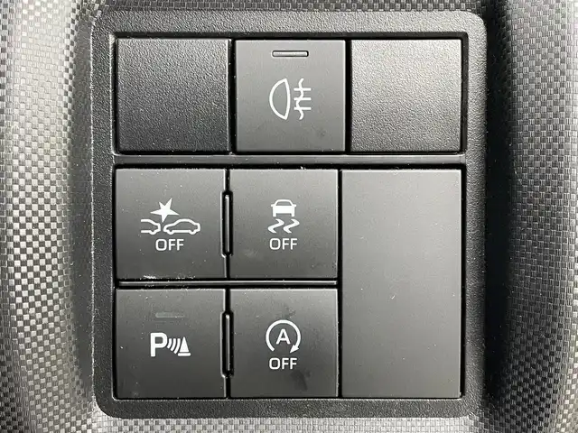 トヨタ ライズ Z 茨城県 2021(令3)年 4.9万km ナチュラルベージュマイカM 7インチディーラーオプションナビ（NS2T-W68T）/・AM/FM/DISC/フルセグTV/SD/Bluetooth/・全方位カメラ/ビルドインETC/前後コーナーセンサー/スマートアシスト/追従型クルーズコントロール/・衝突回避支援ブレーキ/・衝突警告機能/・車線逸脱警告機能/・車線逸脱抑制制御機能/・ブレーキ制御付誤発進抑制機能/・先行車お知らせ機能/シートヒーター（D+N席）/LEDヘッドライト/アイドリングストップ/AAC/スマートキー/カーテンエアバッグ