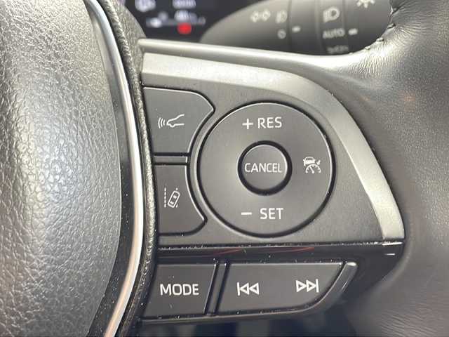 トヨタ ハリアー Z レザーパッケージ 愛知県 2023(令5)年 4.1万km ブラック 純正メモリナビ/・FM/AM/フルセグTV/BT/USB/Miracas/TVキャンセラー/JBLサウンド/パノラミックビューモニター/バックモニター/デジタルインナーミラー/ヘッドアップディスプレイ/調光パノラマルーフ/運転席助手席パワーシート/運転席シートメモリー/運転席助手席シートヒーター/レザーシート/ステアリングヒーター/革巻きステアリング/ステアリングスイッチ/オートLEDヘッドライト/オートハイビーム/電動パーキングブレーキ/オートブレーキホールド/ビルトインETC20/LTA/BSN/PCS/クリアランスソナー/RCTA/PKSB/RSA/横滑り防止装置/isofix/スペアキー１本