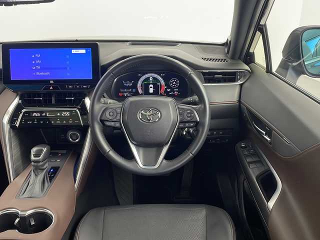 トヨタ ハリアー Z レザーパッケージ 愛知県 2023(令5)年 4.1万km ブラック 純正メモリナビ/・FM/AM/フルセグTV/BT/USB/Miracas/TVキャンセラー/JBLサウンド/パノラミックビューモニター/バックモニター/デジタルインナーミラー/ヘッドアップディスプレイ/調光パノラマルーフ/運転席助手席パワーシート/運転席シートメモリー/運転席助手席シートヒーター/レザーシート/ステアリングヒーター/革巻きステアリング/ステアリングスイッチ/オートLEDヘッドライト/オートハイビーム/電動パーキングブレーキ/オートブレーキホールド/ビルトインETC20/LTA/BSN/PCS/クリアランスソナー/RCTA/PKSB/RSA/横滑り防止装置/isofix/スペアキー１本