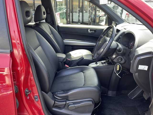 日産 エクストレイル 20X 新潟県 2012(平24)年 9.6万km バーニングレッド ４WD/社外メモリナビ/(CD/DVD/AM/FM/BT/フルセグ)/バックカメラ/オートライト/全席シートヒーター/レザーシート/純正アルミホイール付サマータイヤ車載(4ミリ)/フロアマット/スペアキー/スマートキー/ETC