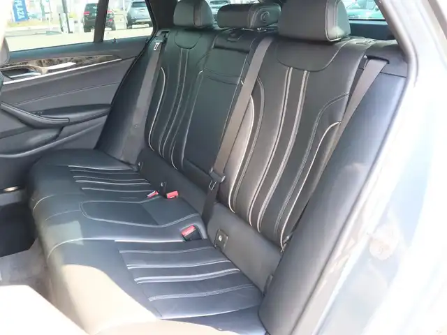 ＢＭＷ ５２３ｉ ツーリング Mスポーツ 宮城県 2019(令1)年 5.5万km グレー 純正ナビ（TV/ＢＴ/CD/DVD）/ACC/インテリジェントセーフティ/パークディスタンス/360°カメラ/ドライブモード/黒革レザーシート/パワーシート（DN席）/コーナーセンサー（前後）/デュアルエアコン/電動格納ミラー/リヤフォグランプ/フロントフォグランプ/プッシュスタート/コンフォートアクセス/MTモード付/パドルシフト/ミラー一体型ETC/純正１９インチAW/純正フロアマット/ＬＥＤヘッドライト/アダプティブヘッドライト/ワイヤレス充電/アンビエントライト/プライバシーガラスフィルム（後席)/アイドリングストップ/禁煙車