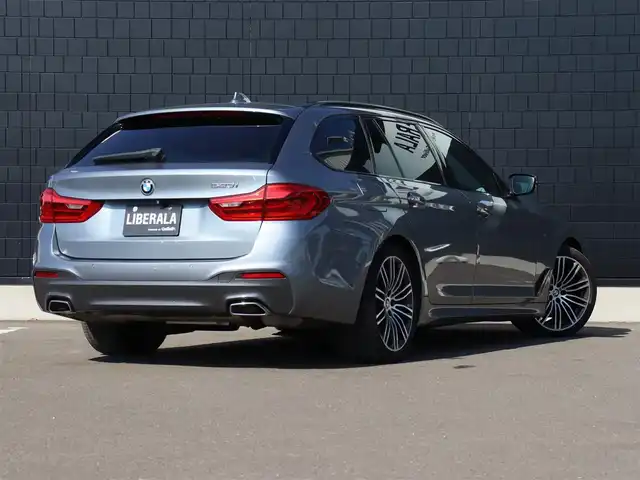 ＢＭＷ ５２３ｉ ツーリング Mスポーツ 宮城県 2019(令1)年 5.5万km グレー 純正ナビ（TV/ＢＴ/CD/DVD）/ACC/インテリジェントセーフティ/パークディスタンス/360°カメラ/ドライブモード/黒革レザーシート/パワーシート（DN席）/コーナーセンサー（前後）/デュアルエアコン/電動格納ミラー/リヤフォグランプ/フロントフォグランプ/プッシュスタート/コンフォートアクセス/MTモード付/パドルシフト/ミラー一体型ETC/純正１９インチAW/純正フロアマット/ＬＥＤヘッドライト/アダプティブヘッドライト/ワイヤレス充電/アンビエントライト/プライバシーガラスフィルム（後席)/アイドリングストップ/禁煙車