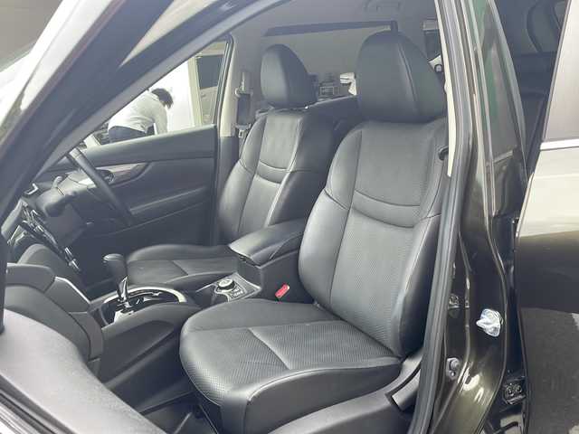 日産 エクストレイル 20Xt エマージェンシーブレーキ 京都府 2016(平28)年 3.9万km チタニウムカーキ 純正ＨＤＤナビ　アラウンドビューモニター　クルーズコントロール　エマージェンシーブレーキ　ＬＥＤヘッドライト　ルーフレール　電動リアゲート　コーナーセンサー　ビルトインＥＴＣ　インテリジェントキー