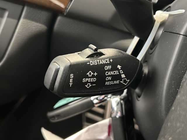 アウディ Ａ７ SB 3．0 TFSI クワトロ 新潟県 2017(平29)年 4.5万km グレイシアホワイトメタリック オプション装備/サンルーフ/4ゾーンデラックスオートマチックエアコンディショナー/標準装備/・マトリクスLEDヘッドライト/・LEDリヤコンビネーションライト ダイナミックターンインジケーター/・リヤスポイラー/・ステアリングホイール 4スポーク レザー マルチファンクション/・MMIナビゲーション／ MMIタッチ/・バーチャルコクピット/・BOSE サラウンドサウンドシステム/・アダプティブクルーズコントロール/・アウディアクティブレーンアシスト/・アウディサイドアシスト/・アウディパーキングシステム/・オートマチックテールゲート/・ブラウンレザーシート/・シートヒーター/・パワーシート/・ドライブレコーダー/・USB×2/・純正20インチアルミホイール/・スペアキー
