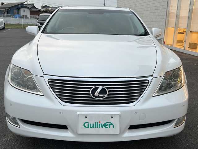 レクサス ＬＳ 460 バージョンC Iパッケージ 香川県 2009(平21)年 7万km ホワイトパールクリスタルシャイン 純正メーカーOPナビ/（フルセグTV/CD/DVD）/バックカメラ/サンルーフ/ドライブレコーダー/ステアリングヒーター/パワーシート/シートヒーター/エアシート/コーナーセンサー/ETC