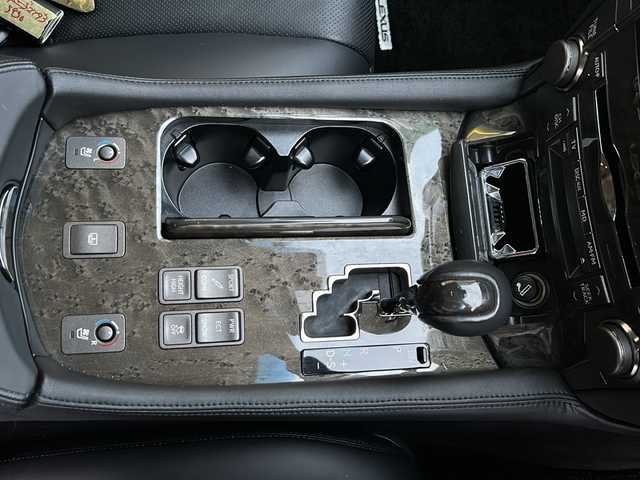 レクサス ＬＳ 460 バージョンC Iパッケージ 香川県 2009(平21)年 7万km ホワイトパールクリスタルシャイン 純正メーカーOPナビ/（フルセグTV/CD/DVD）/バックカメラ/サンルーフ/ドライブレコーダー/ステアリングヒーター/パワーシート/シートヒーター/エアシート/コーナーセンサー/ETC