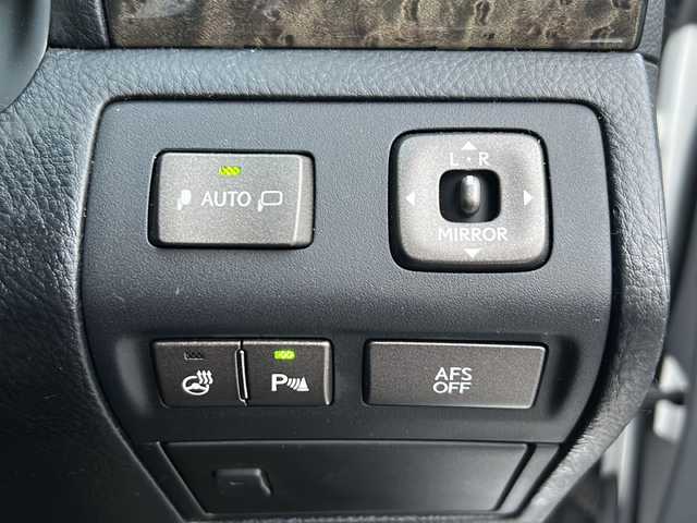 レクサス ＬＳ 460 バージョンC Iパッケージ 香川県 2009(平21)年 7万km ホワイトパールクリスタルシャイン 純正メーカーOPナビ/（フルセグTV/CD/DVD）/バックカメラ/サンルーフ/ドライブレコーダー/ステアリングヒーター/パワーシート/シートヒーター/エアシート/コーナーセンサー/ETC