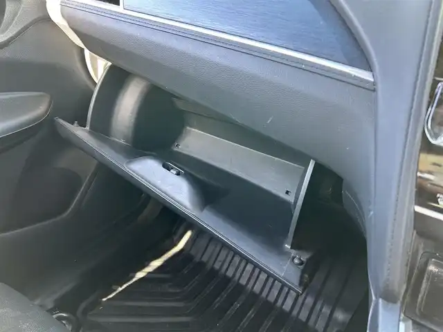 ホンダ シャトル G 新潟県 2015(平27)年 14.5万km クリスタルブラックパール 純正ナビ【Bluetooth、CD/DVD】/ETC/バックカメラ/スペアキー/スマートキー/アイドリングストップ/LEDヘッドライト/フルフラットシート/社外アルミホイール/社外フロアマット/横滑り防止/プッシュスタート/スマートキー/スペアキー