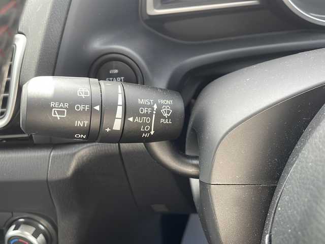 マツダ アクセラ スポーツ 15S 山梨県 2014(平26)年 6.7万km ブルーリフレックスマイカ 禁煙車　/純正ナビ　フルセグTV　BT/衝突軽減装置　/ＥＴＣ　/クルーズコントロール　/スマートキー　/オートライト　/オートエアコン　/ＬＥＤヘッドライト　/純正１６インチアルミホイール