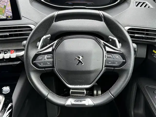 プジョー ５００８ GT ブルーHDi 愛知県 2020(令2)年 0.8万km 青 ワンオーナー/純正ナビ/（Apple Car Play/Android Auto/BT/USB/ラジオ）/フルセグTV/バックカメラ/ハーフレザーシート/レーダークルーズコントロール/BSM/クリアランスソナー/パワーバックドア/パドルシフト/電動パーキングブレーキ/LEDヘッドライト/スマートキー×2