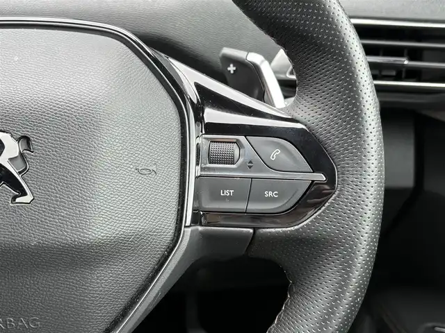 プジョー ５００８ GT ブルーHDi 愛知県 2020(令2)年 0.8万km 青 ワンオーナー/純正ナビ/（Apple Car Play/Android Auto/BT/USB/ラジオ）/フルセグTV/バックカメラ/ハーフレザーシート/レーダークルーズコントロール/BSM/クリアランスソナー/パワーバックドア/パドルシフト/電動パーキングブレーキ/LEDヘッドライト/スマートキー×2
