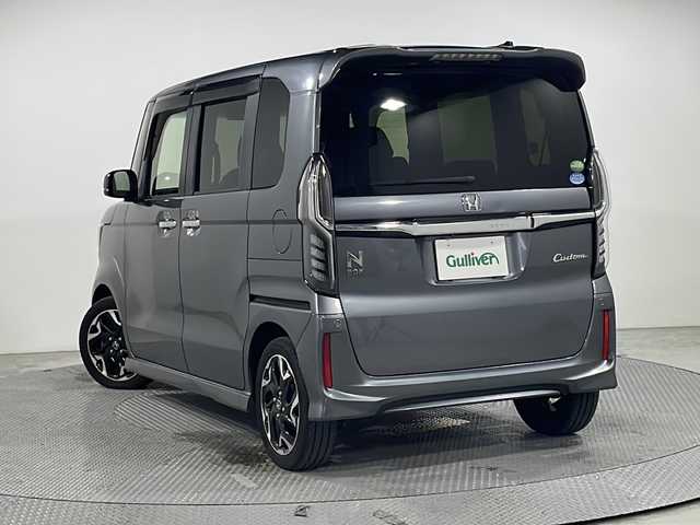 ホンダ Ｎ ＢＯＸ カスタム G L ターボ ホンダセンシング 広島県 2019(令1)年 4.9万km シャイニンググレーM 禁煙車/純正ナビ/両側パワースライドドア/バックカメラ/ホンダセンシング/・衝突軽減ブレーキ/・レーンキープアシスト/・オートハイビーム/・アダプティブクルーズコントロール/・誤発進抑制機能/パドルシフト/ETC/USB入力端子/チップアップシート/LEDヘッドライト/フォグランプ/純正15インチアルミホイール(165/55/R15)/エアバッグ(運転席/助手席/サイド/カーテン)