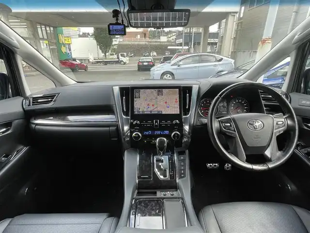 トヨタ アルファード SC 宮城県 2021(令3)年 3.3万km ブラック ワンオーナー/純正メモリーナビ/（ＡＭ／ＦＭ／ＣＤ／ＤＶＤ／Ｂｌｕｅｔｏｏｔｈ）　/ＴＲＤエアロ　/社外車高調/JBLサウンドシステム/デジタルインナーミラー/プリクラッシュセーフティー　/レーダークルーズコントロール　/ブラインドスポットモニター　/パーキングアシスト/レーンキープアシスト/コーナーセンサー/アイドリングストップ/横滑り防止装置/オートマチックハイビーム/オートライト　/パワーバックドア/両側パワースライドドア/前席シートヒーター/ステアリングヒーター/全席パワーシート/シートメモリー/全方位カメラ/バックカメラ/フロントカメラ/サイドカメラ/ETC2.0/ドライブレコーダー(前後型)/サマー社外AW付き/(245/40R20)