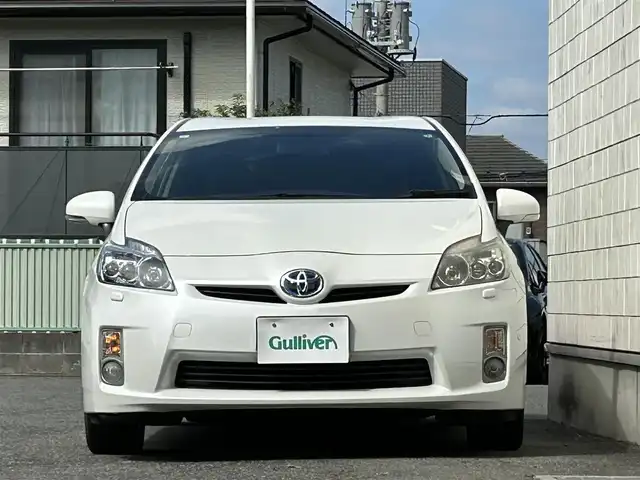 トヨタ プリウス S ツーリングセレクション 埼玉県 2011(平23)年 14.9万km ホワイトパールクリスタルシャイン ・外部検査済み/・メーカーナビゲーション/・バックカメラ/・純正17インチアルミホイール/・LEDヘッドライト/・FRコーナーセンサー/・フロアマット/・ドアバイザー/・スマートキー/・スペアキー