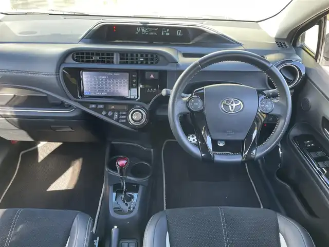 トヨタ アクア G G’s 佐賀県 2014(平26)年 12.9万km ライムホワイトパールクリスタルシャイン こちらは現金またはオートローンご利用時の価格です/自社ローンご希望の方は別途その旨お申付け下さい/禁煙車　/ライムホワイトパール　/専用フロントバンパー　/専用ＬＥＤライト　/専用シート　/専用１７インチアルミ