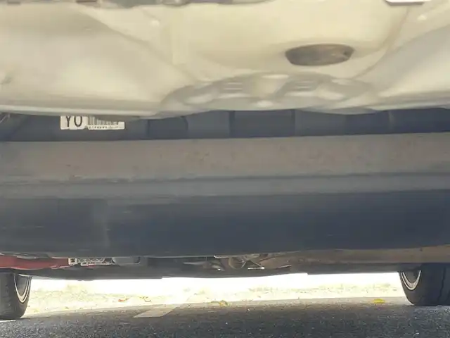 トヨタ アクア G G’s 佐賀県 2014(平26)年 12.9万km ライムホワイトパールクリスタルシャイン こちらは現金またはオートローンご利用時の価格です/自社ローンご希望の方は別途その旨お申付け下さい/禁煙車　/ライムホワイトパール　/専用フロントバンパー　/専用ＬＥＤライト　/専用シート　/専用１７インチアルミ