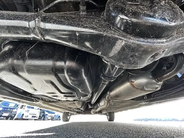 スズキ ワゴンＲ スティングレー HYBRID X 山形県 2021(令3)年 1.4万km スチールシルバーM 禁煙車/4WD/社外オーディオ/・AM/FM/CD/AUX/アイドリングストップ/コーナーセンサー/衝突被害軽減ブレーキ/車線逸脱警報/横滑り防止装置/盗難防止装置/LEDヘッドライト/オートライト/フロントフォグランプ/シートヒーター（D/N席）/フロアマット/冬タイヤ積み込み/保証書/取扱説明書
