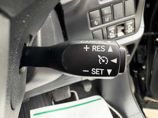 トヨタ ヴォクシー ZS 煌Ⅲ 大阪府 2020(令2)年 2.8万km ブラック 純正10型ナビ(BT/CD/DVD/HDMI/SD/フルセグ)/フリップダウンモニター/バックカメラ/衝突被害軽減システム/レーンキープアシスト/コーナーセンサー/クルーズコントロール/オートライト/オートマチックハイビーム/アイドリングストップ/純正アルミホイール/純正フロアマット/両側パワースライドドア/社外前後ドライブレコーダー/ビルトインETC/ハーフレザー/ウォークスルー/フルフラットシート/プッシュスタートボタン/LEDヘッドライト