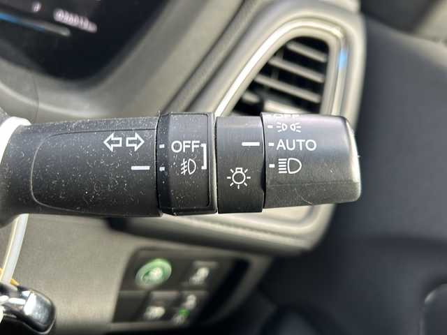 ホンダ ヴェゼル ハイブリッド X ホンダセンシング 鳥取県 2019(令1)年 3.6万km クリスタルブラックパール ワンオーナー/ナビ装着用スペシャルパッケージ＋ETC車載器/Honda SENSING/前席用 i-サイドエアバッグシステム＋サイドカーテンエアバッグシステム(前席/後席対応)/LEDヘッドライト/ハロゲンフォグライト/ボディロアガーニッシュ(ガンメタリック塗装)/16インチアルミホイール/AM/FM、CD/DVD/ドアバイザー/プッシュスタート/フルセグテレビ