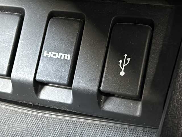 ホンダ ヴェゼル ハイブリッド X ホンダセンシング 鳥取県 2019(令1)年 3.6万km クリスタルブラックパール ワンオーナー/ナビ装着用スペシャルパッケージ＋ETC車載器/Honda SENSING/前席用 i-サイドエアバッグシステム＋サイドカーテンエアバッグシステム(前席/後席対応)/LEDヘッドライト/ハロゲンフォグライト/ボディロアガーニッシュ(ガンメタリック塗装)/16インチアルミホイール/AM/FM、CD/DVD/ドアバイザー/プッシュスタート/フルセグテレビ