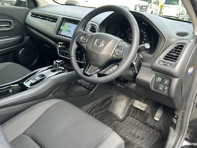 ホンダ ヴェゼル ハイブリッド X ホンダセンシング 鳥取県 2019(令1)年 3.6万km クリスタルブラックパール ワンオーナー/ナビ装着用スペシャルパッケージ＋ETC車載器/Honda SENSING/前席用 i-サイドエアバッグシステム＋サイドカーテンエアバッグシステム(前席/後席対応)/LEDヘッドライト/ハロゲンフォグライト/ボディロアガーニッシュ(ガンメタリック塗装)/16インチアルミホイール/AM/FM、CD/DVD/ドアバイザー/プッシュスタート/フルセグテレビ