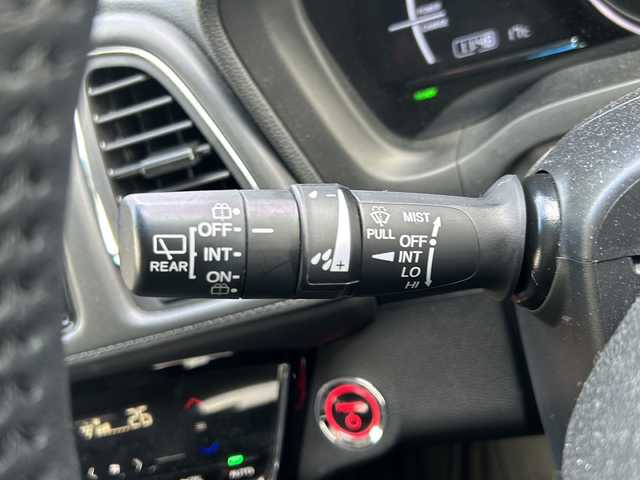 ホンダ ヴェゼル ハイブリッド X ホンダセンシング 鳥取県 2019(令1)年 3.6万km クリスタルブラックパール ワンオーナー/ナビ装着用スペシャルパッケージ＋ETC車載器/Honda SENSING/前席用 i-サイドエアバッグシステム＋サイドカーテンエアバッグシステム(前席/後席対応)/LEDヘッドライト/ハロゲンフォグライト/ボディロアガーニッシュ(ガンメタリック塗装)/16インチアルミホイール/AM/FM、CD/DVD/ドアバイザー/プッシュスタート/フルセグテレビ