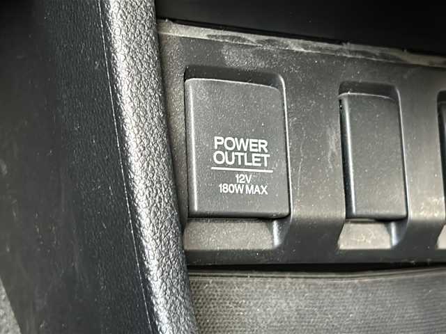 ホンダ ヴェゼル ハイブリッド X ホンダセンシング 鳥取県 2019(令1)年 3.6万km クリスタルブラックパール ワンオーナー/ナビ装着用スペシャルパッケージ＋ETC車載器/Honda SENSING/前席用 i-サイドエアバッグシステム＋サイドカーテンエアバッグシステム(前席/後席対応)/LEDヘッドライト/ハロゲンフォグライト/ボディロアガーニッシュ(ガンメタリック塗装)/16インチアルミホイール/AM/FM、CD/DVD/ドアバイザー/プッシュスタート/フルセグテレビ