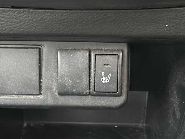 スズキ アルト F 石川県 2017(平29)年 18.6万km シルキーシルバーメタリック ワンオーナー/4WD/オーディオ/【CD・FM・AM・AUX】/社外AW冬タイヤ車載 溝6mm/運転席シートヒーター/純正フロアマット/ドアバイザー