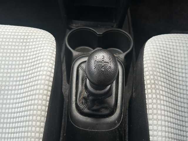 スズキ アルト F 石川県 2017(平29)年 18.6万km シルキーシルバーメタリック ワンオーナー/4WD/オーディオ/【CD・FM・AM・AUX】/社外AW冬タイヤ車載 溝6mm/運転席シートヒーター/純正フロアマット/ドアバイザー