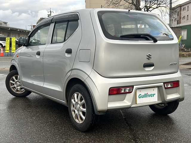 スズキ アルト F 石川県 2017(平29)年 18.6万km シルキーシルバーメタリック ワンオーナー/4WD/オーディオ/【CD・FM・AM・AUX】/社外AW冬タイヤ車載 溝6mm/運転席シートヒーター/純正フロアマット/ドアバイザー