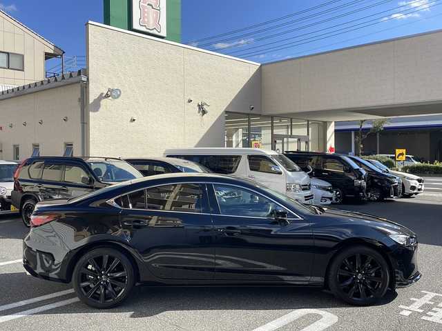 マツダ マツダ６セダン XD スポーツアピアランス 広島県 2023(令5)年 1.1万km ジェットブラックマイカ /登録時走行距離/　　　　　　　10929キロ/ワンオーナー/i-stop/純正ナビ/全方位モニター/地デジ/赤革シート/シートヒーター/クルーズコントロール/HUD/BOSEサウンドシステム/ETC/新車時整備手帳/　　【保証書】/取扱説明書/