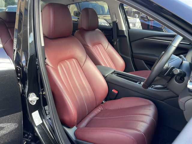 マツダ マツダ６セダン XD スポーツアピアランス 広島県 2023(令5)年 1.1万km ジェットブラックマイカ /登録時走行距離/　　　　　　　10929キロ/ワンオーナー/i-stop/純正ナビ/全方位モニター/地デジ/赤革シート/シートヒーター/クルーズコントロール/HUD/BOSEサウンドシステム/ETC/新車時整備手帳/　　【保証書】/取扱説明書/