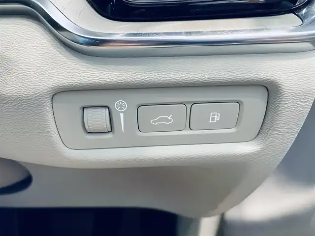 ボルボ Ｖ６０ T6 ツインEG AWD モメンタム 大阪府 2020(令2)年 2.9万km 青 HUD/ACC/HarmanKardon/純正ナビ/TV/360度カメラ/applecarplay/純正18インチAW/LEDヘッドライト/電動リアゲート/BLIS/クリアランスソナー/革シート/メモリ付きパワーシート/エアシートヒーター/ETC/ドラレコ/レーダー探知機/ルーフレール/自動駐車/スマートキー