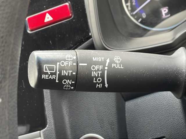 ホンダ フィット 13G Lパッケージ 山形県 2014(平26)年 10万km プレミアムホワイトパール 禁煙車/4WD/寒冷地仕様/横滑り防止装置/社外SDナビ/（Bluetooth/CD/DVD/フルセグ)/バックカメラ/LEDオートライト/ステアリングスイッチ/ETC/社外AW/純正フロアマット/電動格納ウィンカーミラー/スマートキー×2/エンジンスターター/ドアバイザー