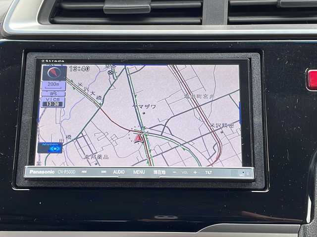 ホンダ フィット 13G Lパッケージ 山形県 2014(平26)年 10万km プレミアムホワイトパール 禁煙車/4WD/寒冷地仕様/横滑り防止装置/社外SDナビ/（Bluetooth/CD/DVD/フルセグ)/バックカメラ/LEDオートライト/ステアリングスイッチ/ETC/社外AW/純正フロアマット/電動格納ウィンカーミラー/スマートキー×2/エンジンスターター/ドアバイザー