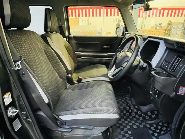 スズキ ハスラー HYBRID X 神奈川県 2020(令2)年 6.4万km クールカーキPM 登録時走行距離63168km/社外メモリナビ(型番MDV-D708)/　【CD/DVD/フルセグTV】/バックカメラ/ETC/前後ドライブレコーダー/衝突被害軽減ブレーキ/レーンキープアシスト/シートヒーター/オートライト/ヘッドライトレベライザー/フォグランプ/横滑り防止/アイドリングストップ/純正15インチアルミホイール /ウインカーミラー/純正フロアマット/リアプライバシーガラス/プッシュスタート/保証書