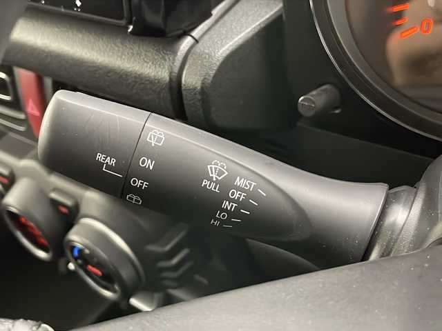 スズキ ジムニー XC 長野県 2023(令5)年 1.5万km ブルーイッシュブラックパール3 4WD/衝突被害軽減装置　/９インチナビ　/フルセグＴＶ　/バックカメラ　/ＥＴＣ　/クルーズコントロール　/前席シートヒーター　/ダウンヒルアシスト　/ＬＥＤヘッドライト　/オートライト　/スマートキー/プッシュスタート