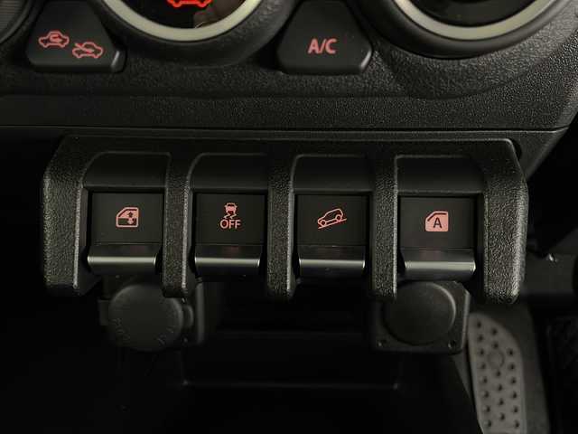 スズキ ジムニー XC 長野県 2023(令5)年 1.5万km ブルーイッシュブラックパール3 4WD/衝突被害軽減装置　/９インチナビ　/フルセグＴＶ　/バックカメラ　/ＥＴＣ　/クルーズコントロール　/前席シートヒーター　/ダウンヒルアシスト　/ＬＥＤヘッドライト　/オートライト　/スマートキー/プッシュスタート