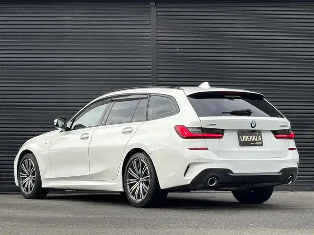ＢＭＷ ３２０ｄ xDrive ツーリング Mスポーツ 山梨県 2020(令2)年 4.6万km アルピンホワイトⅢ 黒革/インテリジェントセーフティ/アンビエントライト/全周囲カメラ/純正ＨＤＤナビ/ＬＥＤヘッドライト/オートハイビーム/電動リアゲート/コンフォートアクセス/純正１８インチＡＷ/前席シートヒーター/ブラックキドニーグリル/取説/保証書/スペアキー