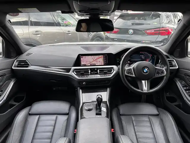 ＢＭＷ ３２０ｄ xDrive ツーリング Mスポーツ 山梨県 2020(令2)年 4.6万km アルピンホワイトⅢ 黒革/インテリジェントセーフティ/アンビエントライト/全周囲カメラ/純正ＨＤＤナビ/ＬＥＤヘッドライト/オートハイビーム/電動リアゲート/コンフォートアクセス/純正１８インチＡＷ/前席シートヒーター/ブラックキドニーグリル/取説/保証書/スペアキー