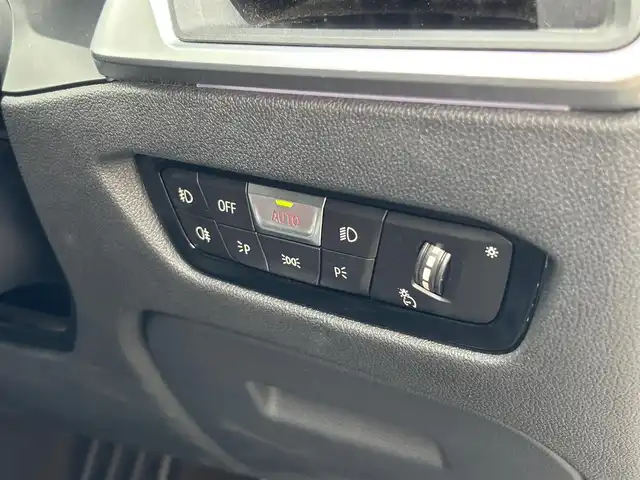 ＢＭＷ ３２０ｄ xDrive ツーリング Mスポーツ 山梨県 2020(令2)年 4.6万km アルピンホワイトⅢ 黒革/インテリジェントセーフティ/アンビエントライト/全周囲カメラ/純正ＨＤＤナビ/ＬＥＤヘッドライト/オートハイビーム/電動リアゲート/コンフォートアクセス/純正１８インチＡＷ/前席シートヒーター/ブラックキドニーグリル/取説/保証書/スペアキー