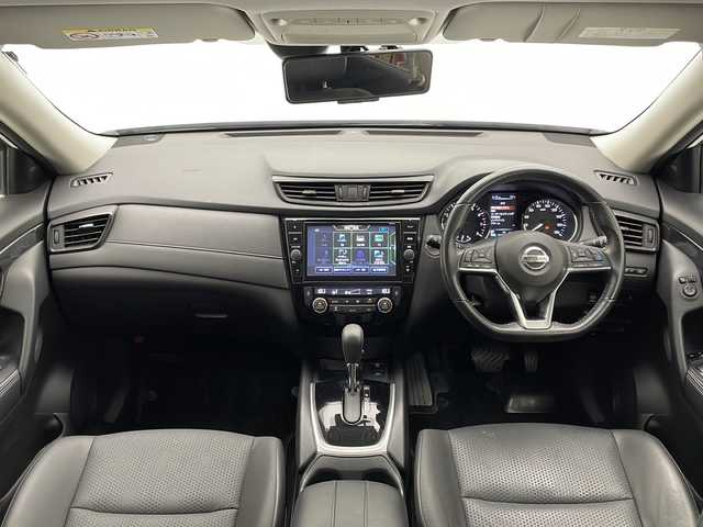 日産 エクストレイル 20Xi 宮崎県 2018(平30)年 9.6万km ブリリアントホワイトパール 禁煙車/エマージェンシーブレーキ/純正9型ナビTV/（MM518D-L/CD/DVD/MSV/Bluetooth/フルセグTV）/純正ドライブレコーダー/純正LEDオートライト/純正フォグ/純正18インチアルミ/純正フロアマット/プロパイロット/アラウンドビューモニター/クリアランスソナー/電子パーキング/オートホールド/ヒーテッドドアミラー/パワーバックドア/撥水カプロンシート/デュアルオートエアコン/インテリジェントキー/プッシュエンジンスタート/スペアキー/新車時保証書/取扱い説明書