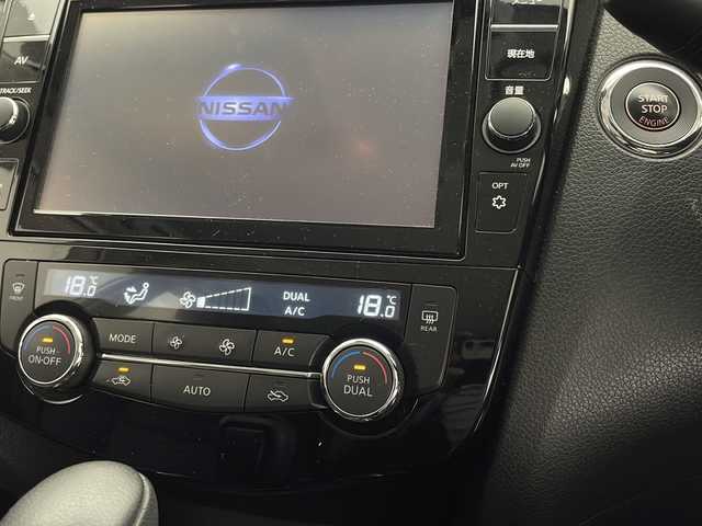 日産 エクストレイル 20Xi 宮崎県 2018(平30)年 9.6万km ブリリアントホワイトパール 禁煙車/エマージェンシーブレーキ/純正9型ナビTV/（MM518D-L/CD/DVD/MSV/Bluetooth/フルセグTV）/純正ドライブレコーダー/純正LEDオートライト/純正フォグ/純正18インチアルミ/純正フロアマット/プロパイロット/アラウンドビューモニター/クリアランスソナー/電子パーキング/オートホールド/ヒーテッドドアミラー/パワーバックドア/撥水カプロンシート/デュアルオートエアコン/インテリジェントキー/プッシュエンジンスタート/スペアキー/新車時保証書/取扱い説明書