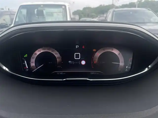 プジョー ５００８ GT ブルーHDi 宮崎県 2019(令1)年 7.3万km パールⅡ 純正ナビ/　AM/FM/BT/バックカメラ/衝突軽減ブレーキ　/レーンキープ　/インテリジェントハイビーム　/ブラインドスポットモニター　/パワーバックドア　/ＥＴＣ車載器　/ドライブレコーダー　/ＬＥＤヘッドライト　/フォグランプ/電動パーキング/スマートキー/プッシュスタート