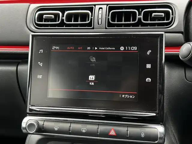 シトロエン Ｃ３ シャイン 茨城県 2017(平29)年 2.4万km 白 ワンオーナー　/アクティブセーフティブレーキ　/ＬＫＡ　/ＢＳＭ　/バックカメラ　/パーキングセンサー　/クルコン　/ディスプレイオーディオ　/ＢＴ　/ＵＳＢ　/ＥＴＣ　/ドラレコ　/純正１６インチＡＷ　/オートライト　/禁煙車