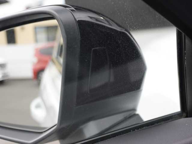 アウディ アウディ Ｑ３ 35TDIクワトロ Sライン 静岡県 2024(令6)年 0.4万km グレイシアホワイトメタリック BlackStyling パッケージ/Audyプレセンス軽減ブレーキ/車線逸脱警告 ACC サイドアシスト/19インチアルミホイール/ブラックレザーシート シートヒーター /MMIナビゲーションワンセグTV Bluetooth/全方位カメラ/前席パワーシート/LEDヘッドライト/リヤシーケンシャルウィンカー/バーチャルコクピット/Driveセレクト/ワイヤレス充電/リヤガラスフィルム施工/DSRCETC/前後ドライブレコーダー